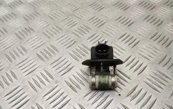 Coolant fan relay