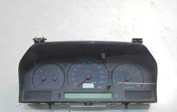 Volvo S70 V70 V70 XC Speedometer (instrument cluster) 9148926