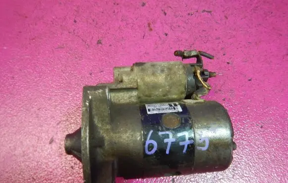 Peugeot 206 Starter motor M002T13081