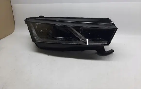 Skoda Octavia Mk4 Headlight/headlamp 5E4941016A
