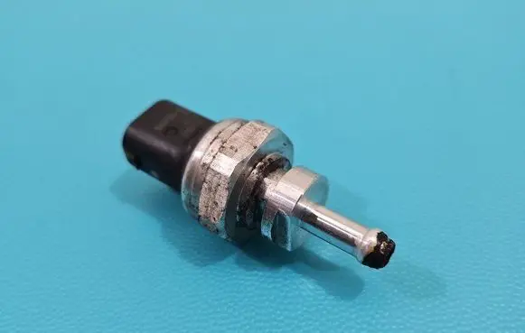 Renault Megane III Exhaust gas pressure sensor 8201000764 IMPRK1504193