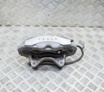 Tesla Model 3 Front brake caliper 104462200D