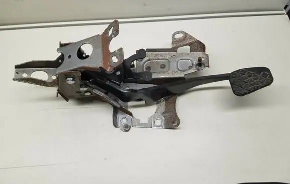Ford Fiesta Brake pedal bracket assembly 8V512450EA nr5800