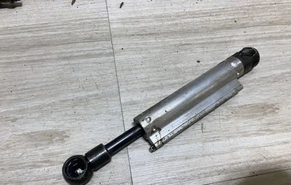 Volvo C70 Convertible roof main ram cylinder la165231cels