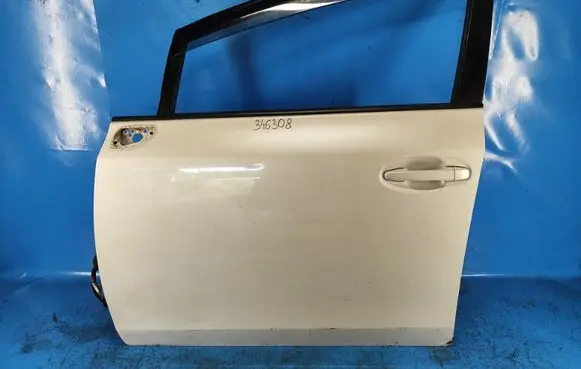 Toyota Prius+ (ZVW40) Front door 6700247091