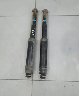 Toyota Auris E180 Front shock absorber/damper 