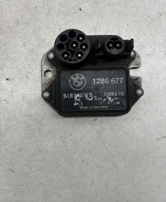 BMW 3 E30 Ignition amplifier control unit 5WK6115 1286677