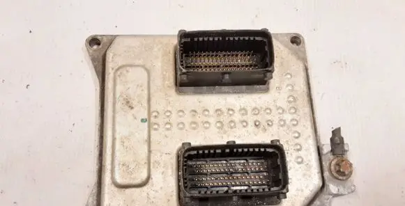 Opel Vectra C Engine control unit/module 55355631 S0600204 5614