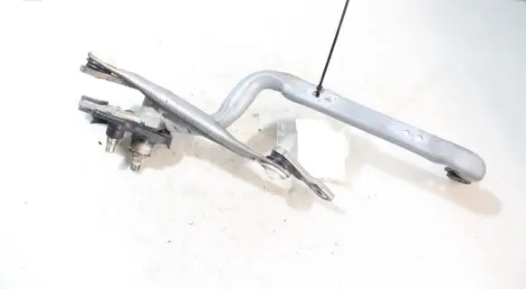 Toyota Yaris Front wiper linkage 