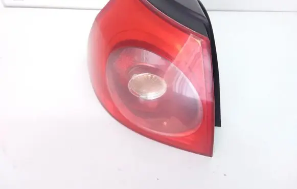 Volkswagen Golf V Rear/tail lights