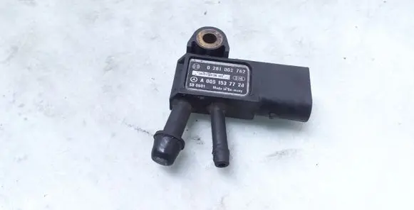 Mercedes-Benz CLS C218 X218 Exhaust gas pressure sensor 0281002762 A0051537728