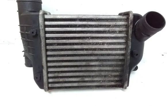 Audi A6 S6 C6 4F Intercooler radiator