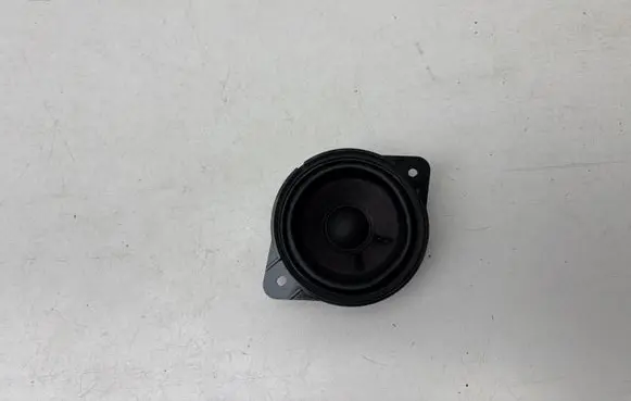 Audi A4 S4 B8 8K Parcel shelf speaker 8K9035709