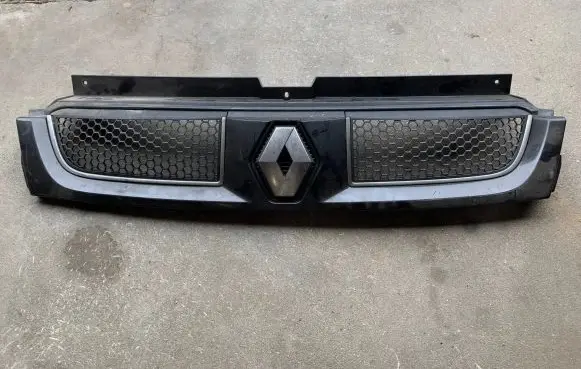 Renault Trafic II (X83) Front bumper upper radiator grill 8200204452 91166886