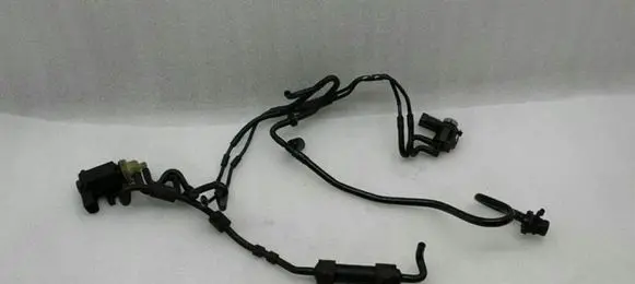 Audi Q3 8U Turbo system vacuum part 1K0906627B