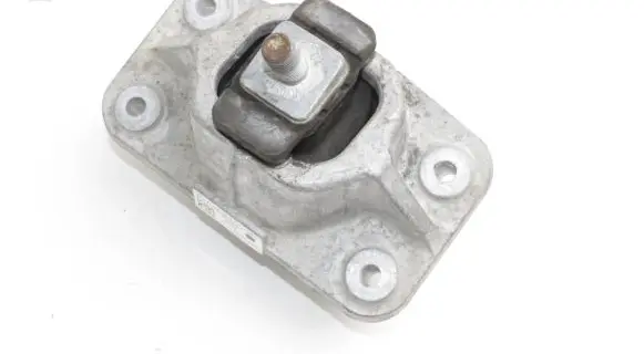 Land Rover Range Rover L405 Engine mount bracket JPLA6A003CC