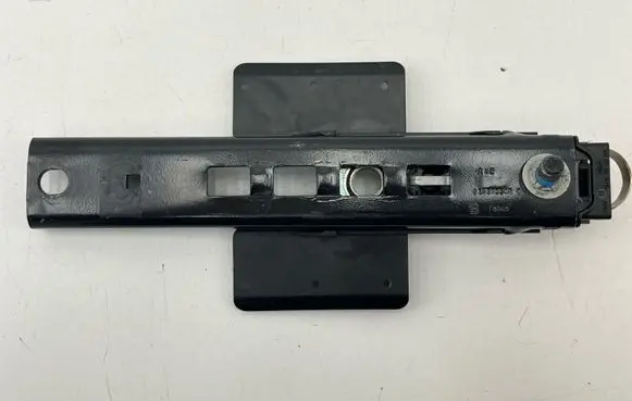 Land Rover Evoque I Seat belt height adjuster 616773300