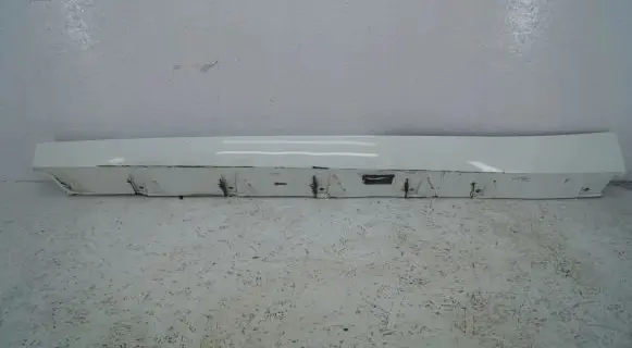 Audi R8 42 Sill