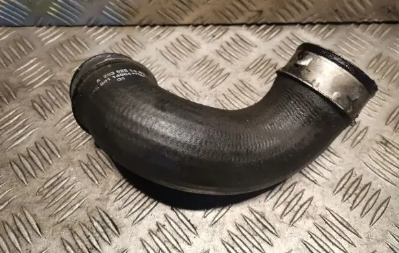 Mercedes-Benz C W203 Intercooler hose/pipe 2035281482