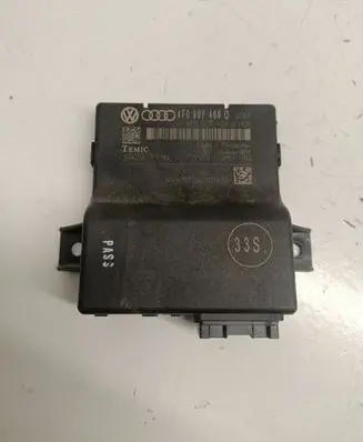 Audi Q7 4L Gateway control module 4F0907468Q