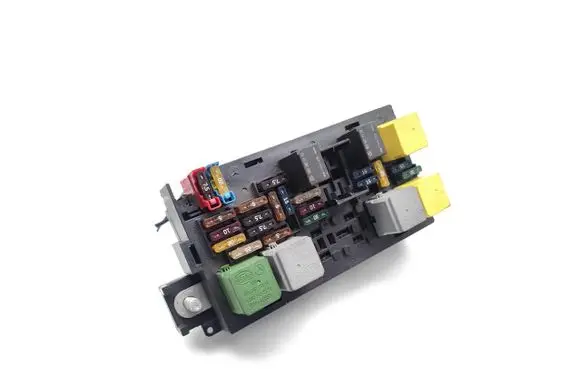 Mercedes-Benz ML W164 Fuse module A1645403572 13690983 YAP25650