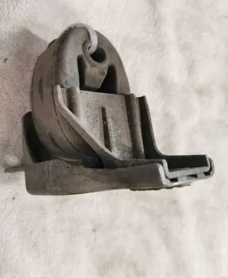Volkswagen T-Cross Muffler mount bracket/holder 4025815 1721987B