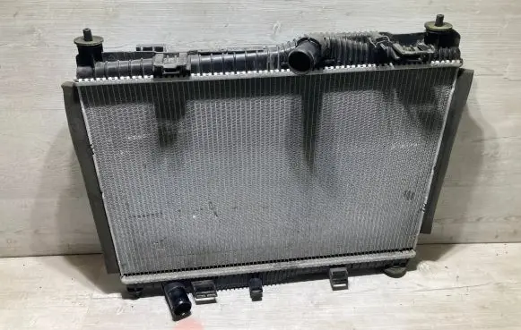 Ford Fiesta Coolant radiator h1bg-8005-ad