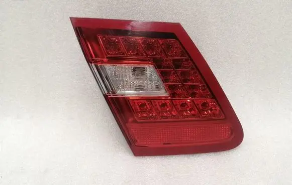 Mercedes-Benz E W212 Tailgate rear/tail lights A2129060158