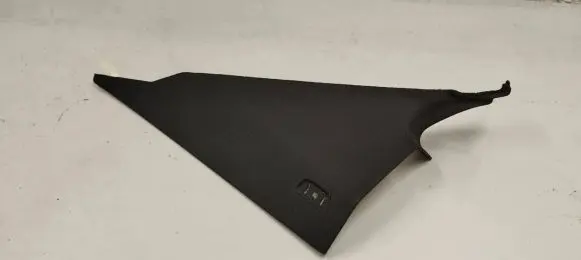 BMW 6 F12 F13 (C) pillar trim 8051018