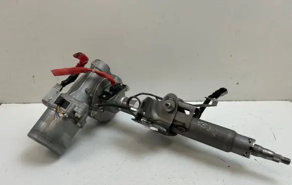 Lexus CT 200H Steering wheel axle 4525076020 1321001312