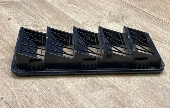 Jaguar F-Pace Quarter panel pressure vent GX63280B62AA