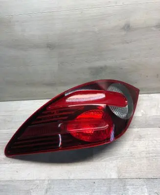 Mercedes-Benz R W251 Rear/tail lights A2518200464 A2518200264