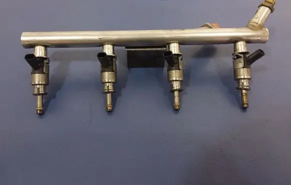 Audi A8 S8 D4 4H Fuel main line pipe 079133316BE