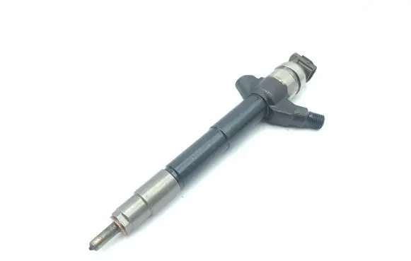 Mitsubishi Pajero Fuel injector 1465A054 07H43207