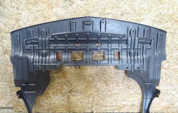 Opel Mokka Front bumper skid plate/under tray 94786462