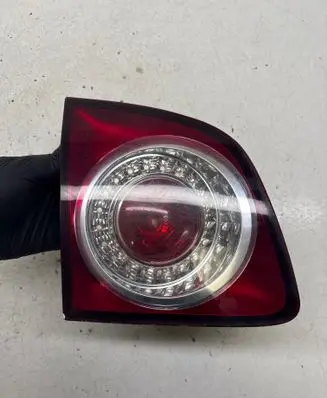 Volkswagen Golf Plus Tailgate rear/tail lights 5M0945093J 89033601