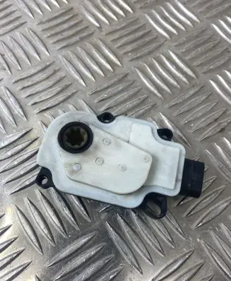 Volvo XC60 Radiator active air flap actuator A24051103312