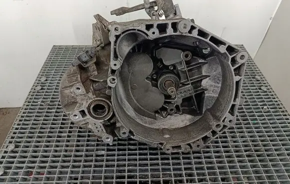 Opel Zafira B Manual 6 speed gearbox M3255192042