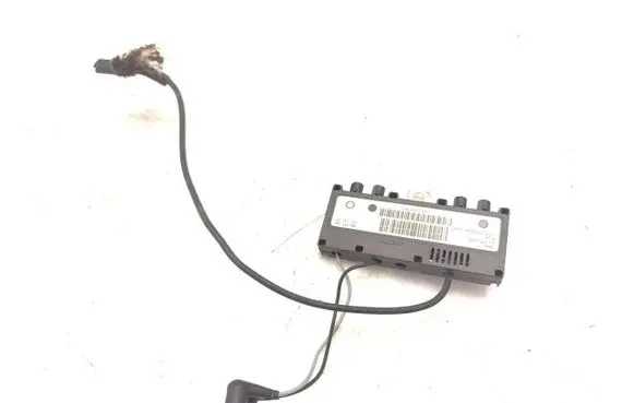 Citroen C6 Aerial antenna amplifier 9652270680 2J061000301