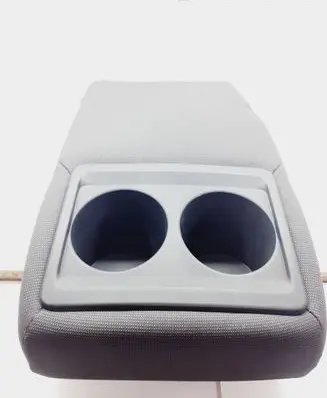 Toyota Auris E180 Rear seat armrest 