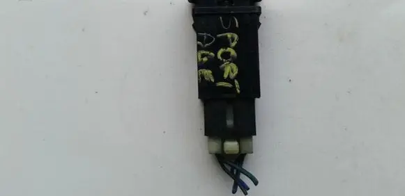 Tailgate opening switch