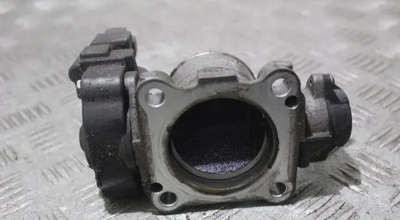 Toyota Corolla E120 E130 Throttle body valve 