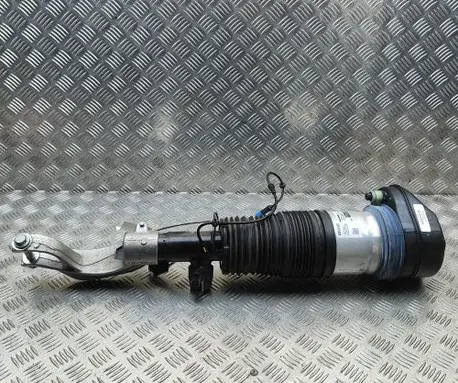 BMW X6 G06 Air suspension front shock absorber 6892426 462400019926