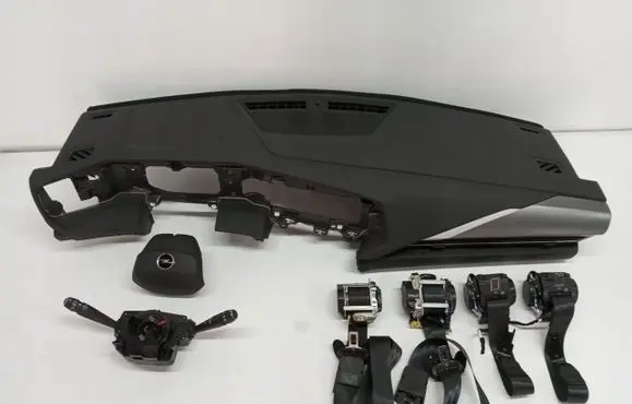 Opel Astra L Radio/GPS head unit trim 