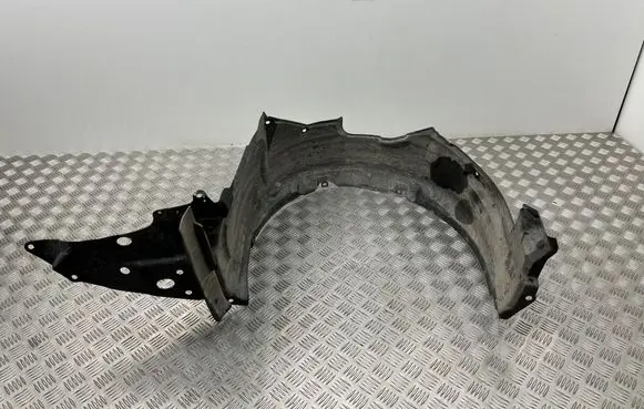 Toyota Avensis T270 Front wheel arch liner splash guards