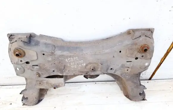 Renault Megane II Front subframe