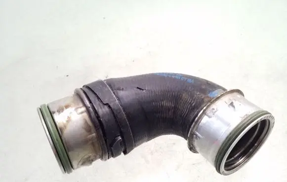 Volkswagen Golf V Intercooler hose/pipe 1K0145790C 038131111B