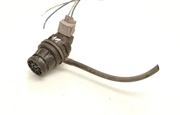 Toyota RAV 4 (XA30) Windscreen/windshield washer pump 8533071010