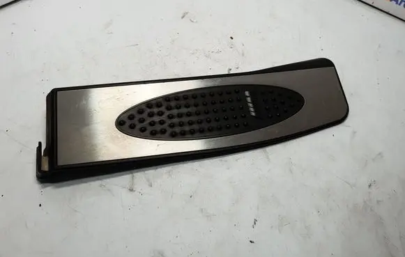 BMW 3 E90 E91 Foot rest pad/dead pedal 7906850 51477906850 7906851