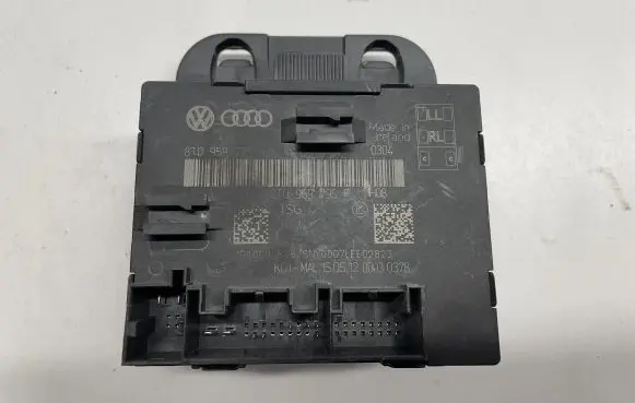Audi A5 8T 8F Central body control module 8T0959795